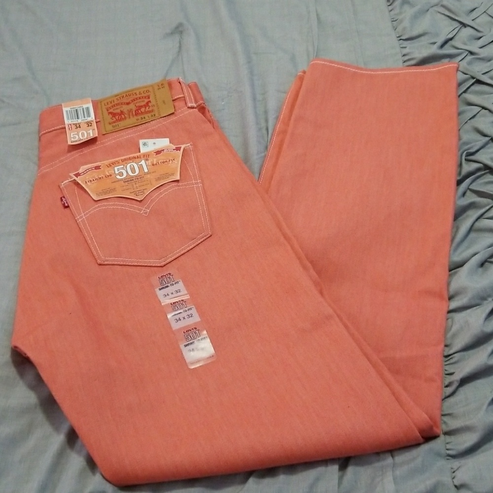 BRAND NEW JEANS